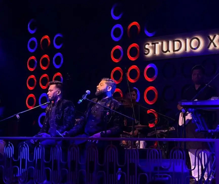 Rehnuma Live Delivers Electrifying Show at Studio XO in Kanpur